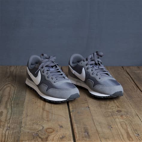 nike air pegasus 83 grau türkis lila|Buy Air Pegasus 83 Shoes: New Releases & Iconic Styles .